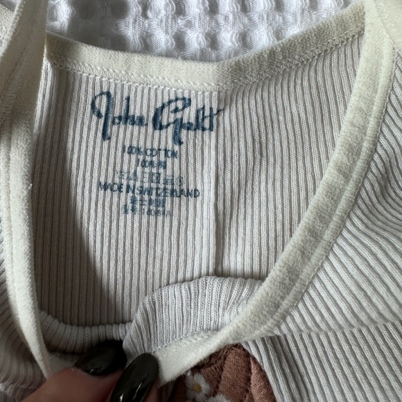 Brandy Melville Teddy Tank - Picture 2 of 2